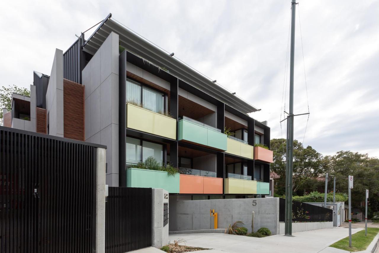 Stylish 2-Bed Apartment With Bbq Patio Near Beach Sydney Bagian luar foto