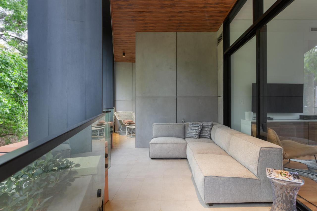 Stylish 2-Bed Apartment With Bbq Patio Near Beach Sydney Bagian luar foto